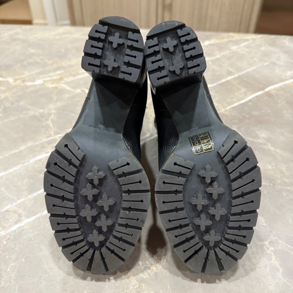 Tory Burch Leather Boots, Size 7 1/2 - Picture 4 of 8